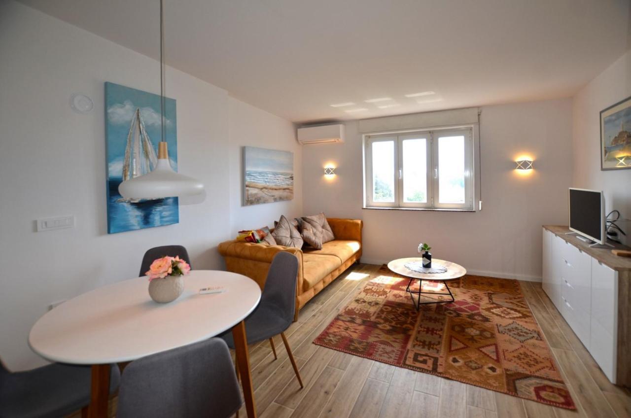 Sarah Apartment Rovinj Dış mekan fotoğraf